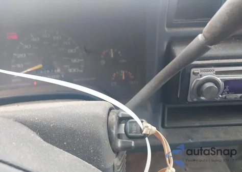 1996 Chevrolet S Truck S10 из США, поврежденный, VIN 1GCCS14X5TK198636